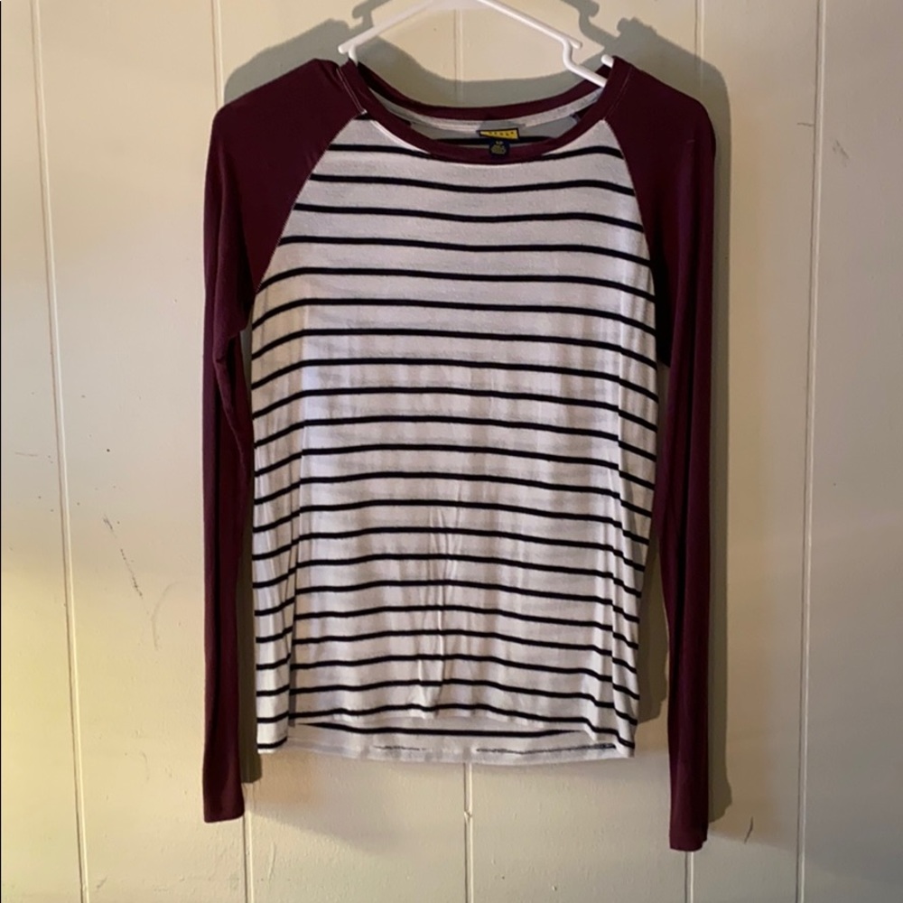 Baseball style shirt S